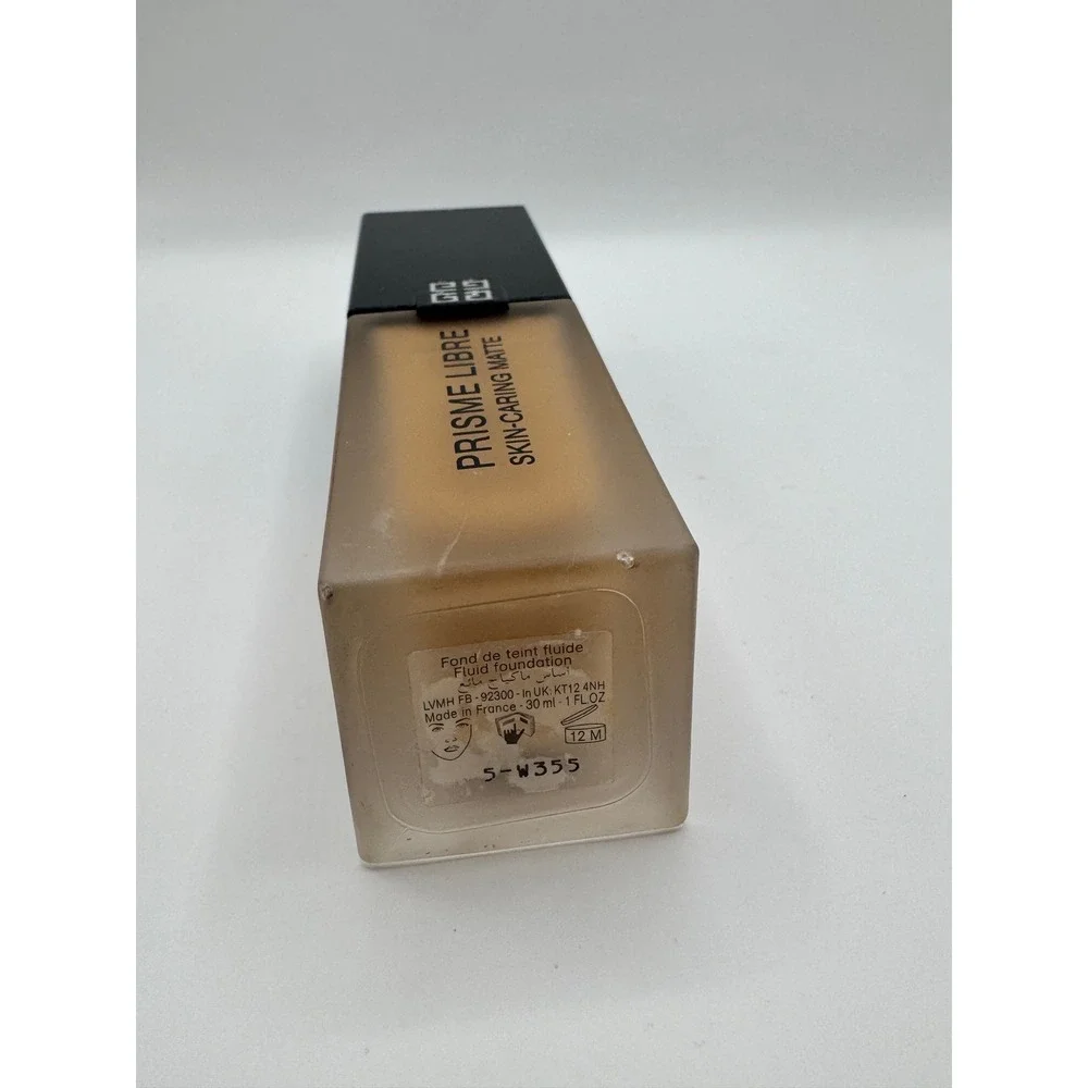 Givenchy Prisme Libre Matte Foundation 5-W355 NEW